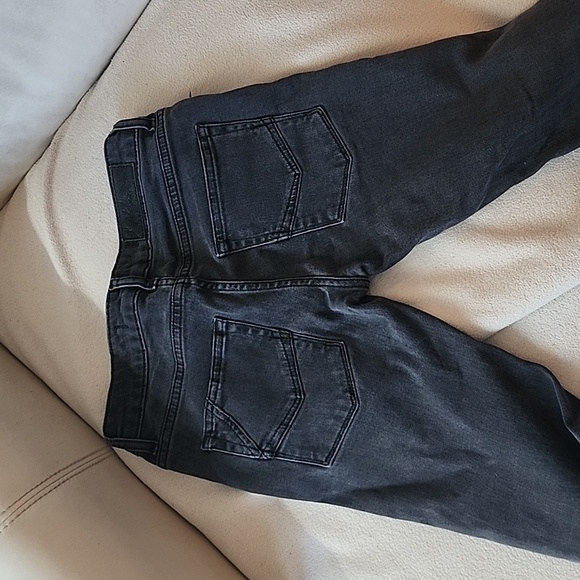 A pair of black skinny jeans from Zadig et Voltaire. - Picture 6 of 7